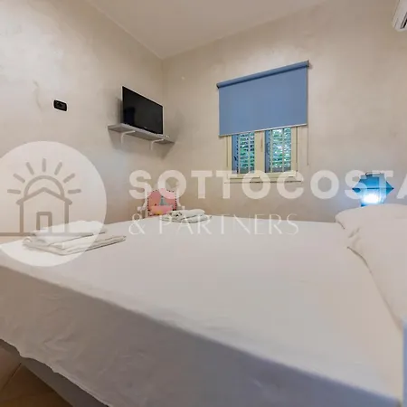 Blue Horizon - With Pool Holiday home Porto Cesareo